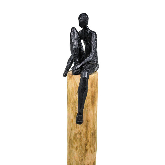 Imagem ESCULTURADECORATIVA  PESSOA SENTADA EM MADEIRA E RESINA PRETO P 57X12X14CM - LUCATTI 