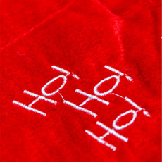 Imagem de COLEIRA BANDANA PARA PET HOHOHO COR VERMELHO E BRANCO 25CM - Cromus Embalagens Ind. E Com. Ltda