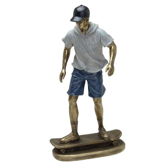 Imagem ESCULTURA DECORATIVA HOMEM SKATISTA EM RESINA 13,5X8,5X27CM - MABRUK 