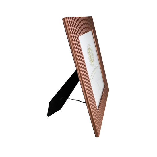 Imagem PORTA RETRATO DECORATIVO MARROM COM LISTRAS 3D EM MDF 20X25 CM - ENTRECASA