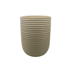 Imagem de CACHEPOT GRANDE FRIZADO DECORATIVO BEGE EM CERÂMICA 32X25X25CM - CERÂMICA ANA MARIA - Ceramica Ana Maria Ltda Epp