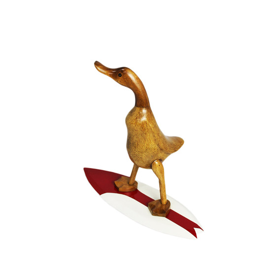 Imagem PATO COM PRANCHA DE SURF VERMELHA E BRANCA DECORATIVO EM MADEIRA - PORTAL ÁSIA