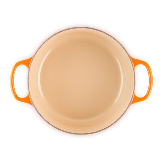 Imagem PANELA REDONDA SIGNATURE 6,7L EM FERRO FUNDIDO E PEGADOR DOURADO - LE CREUSET